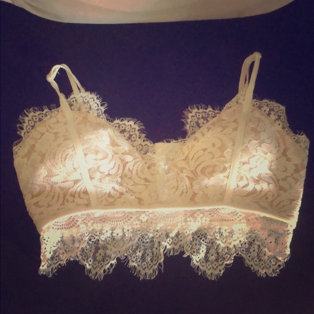 White lace bralette